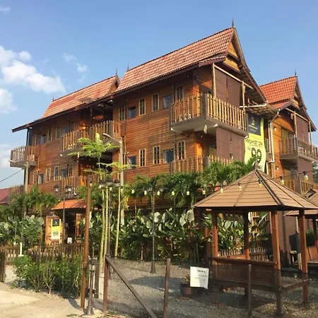 Kampong Pinang Sebatang Melaka Hotel
